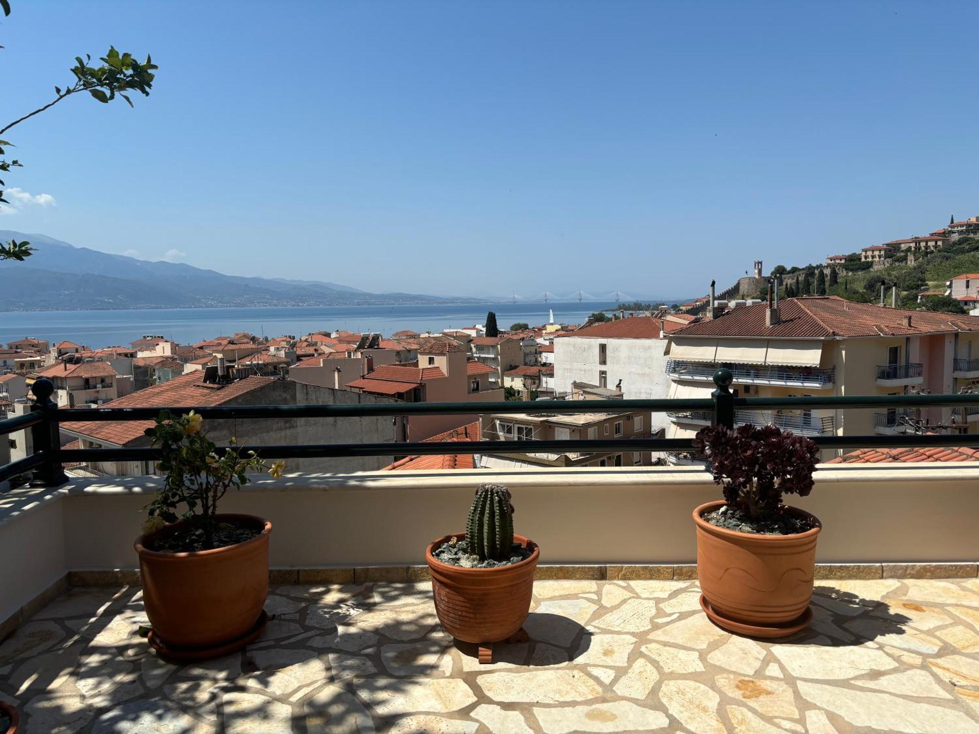 θεαση! στη ναυπακτο ! Apartment
