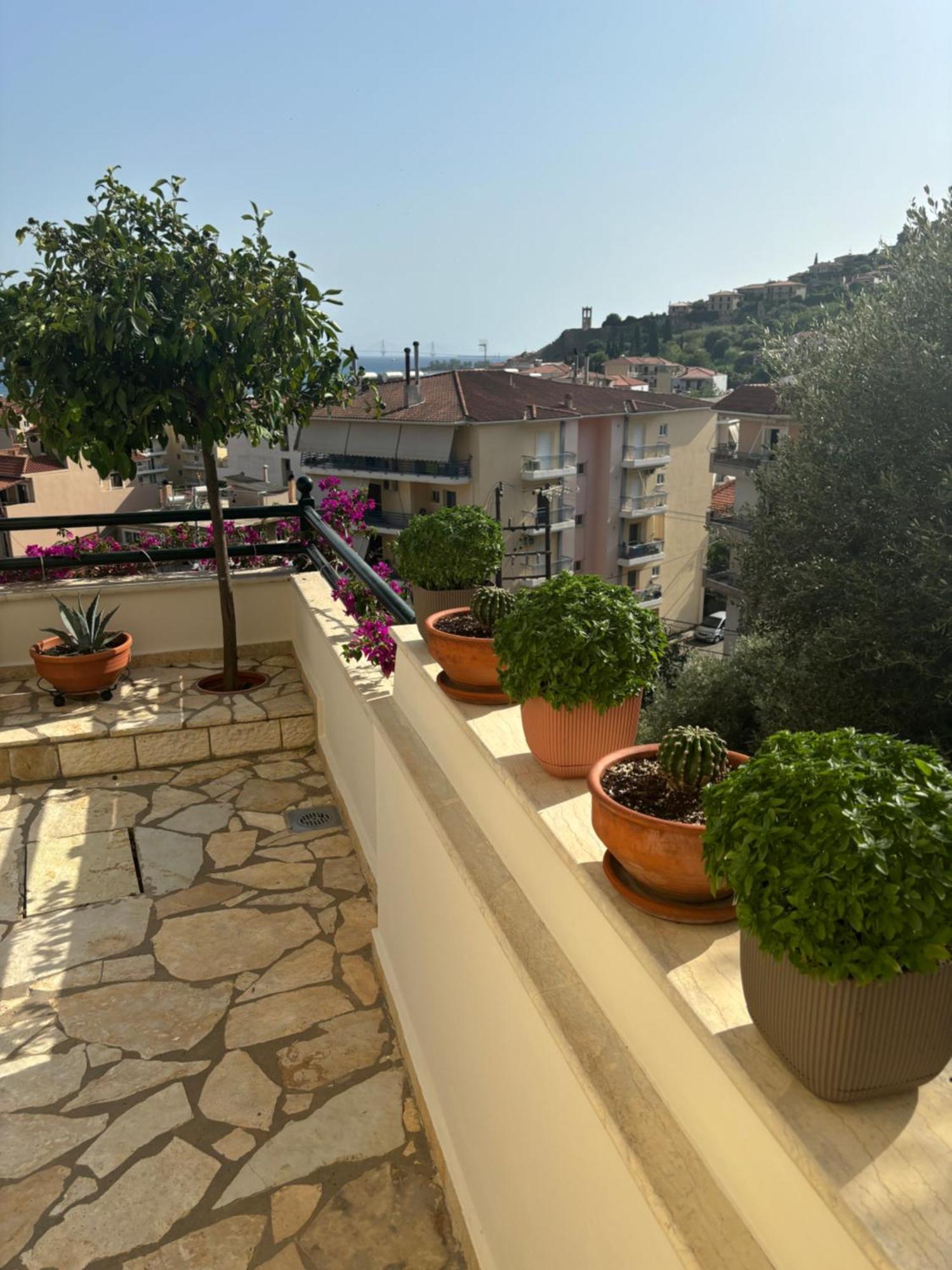 Apartment θεαση! στη ναυπακτο ! Nafpaktos